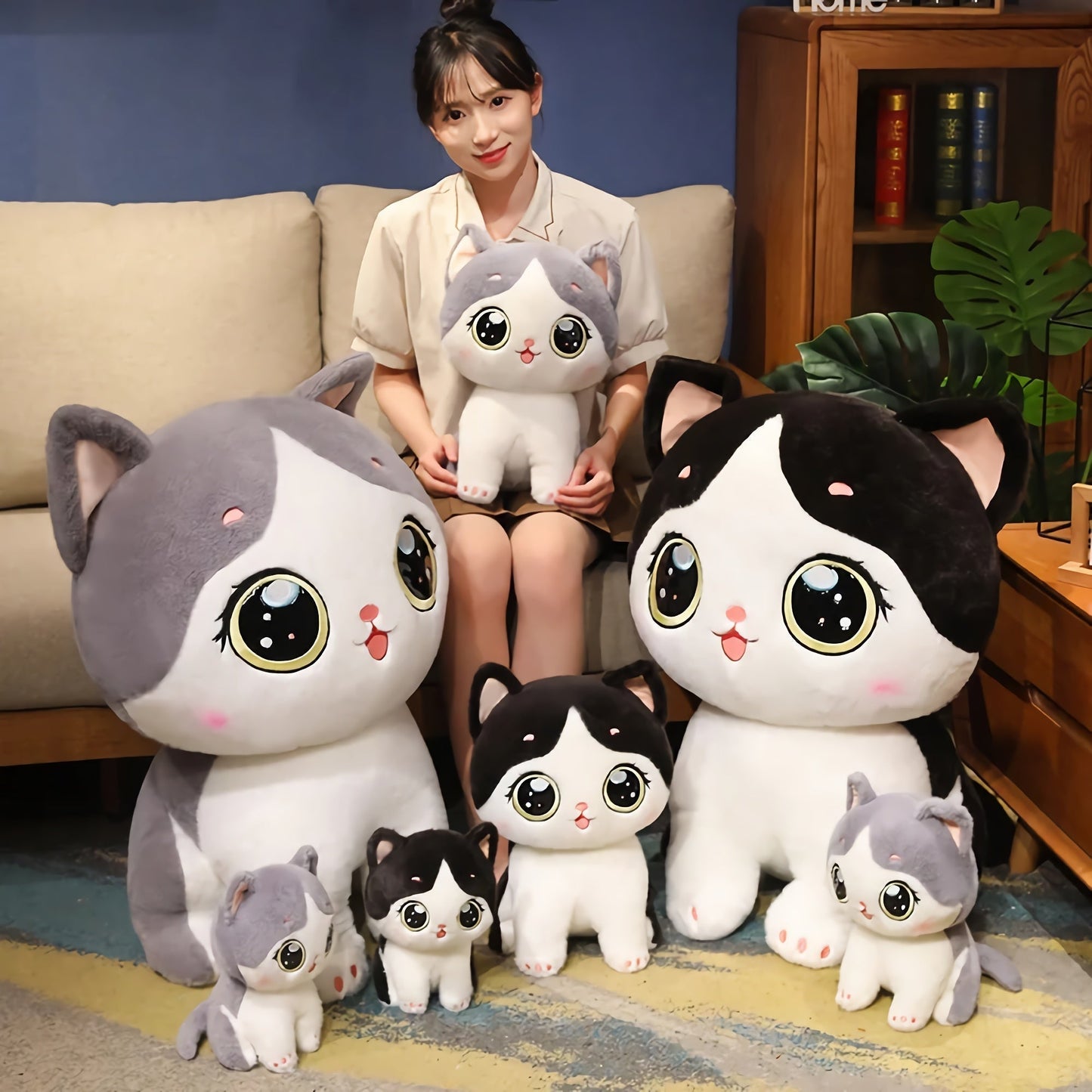 Adorable peluche chaton aux grands yeux