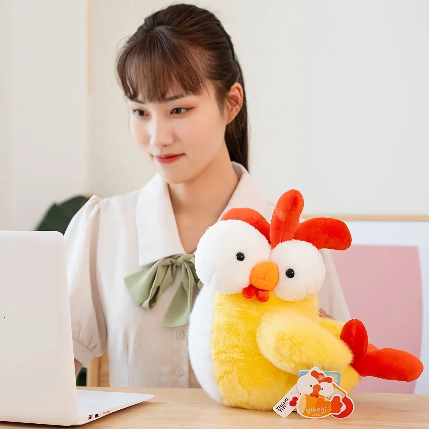 Plump Pecky, peluche câline